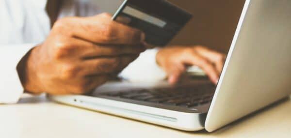 vente en ligne achat internet e-commerce aides aux commerçants locaux